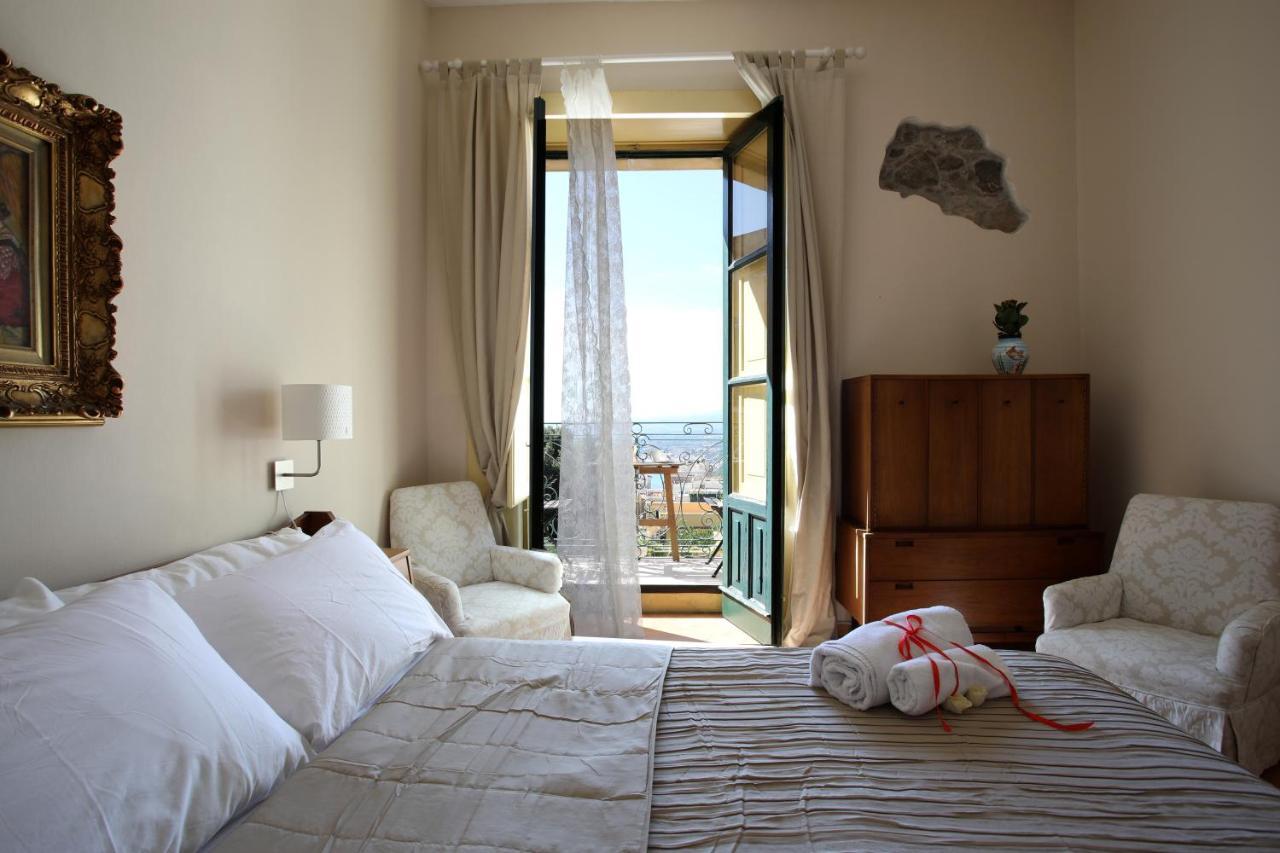 טאורמינה Greek Theater - Sea View Apartment מראה חיצוני תמונה
